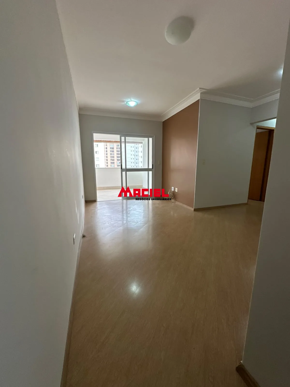 Alugar Apartamento / Padr&atilde;o em S&atilde;o Jos&eacute; dos Campos R$ 3.600,00 - Foto 2