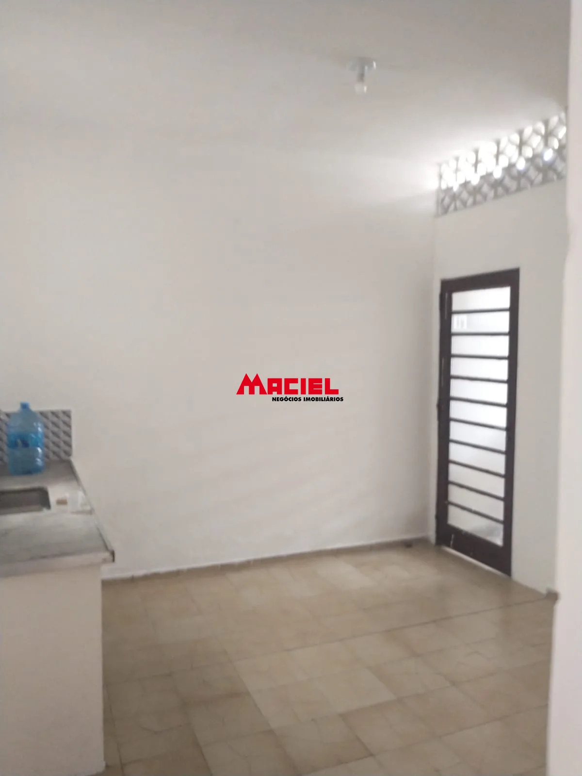 Alugar Casa / Ed&iacute;cula em S&atilde;o Jos&eacute; dos Campos R$ 1.200,00 - Foto 2