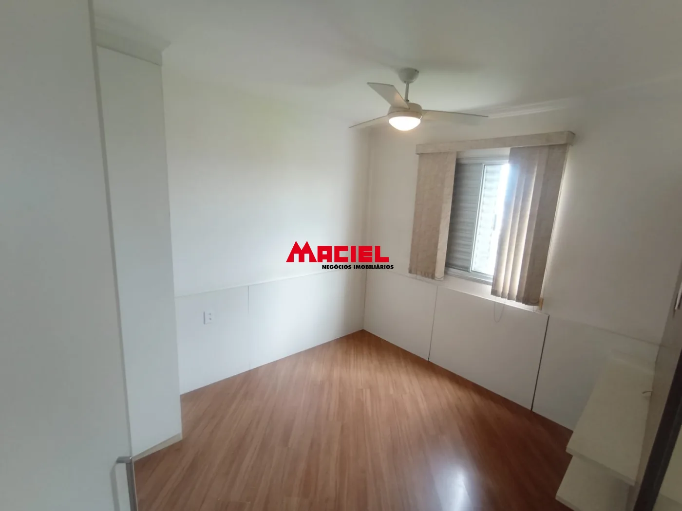 Alugar Apartamento / Padr&atilde;o em S&atilde;o Jos&eacute; dos Campos R$ 3.100,00 - Foto 2