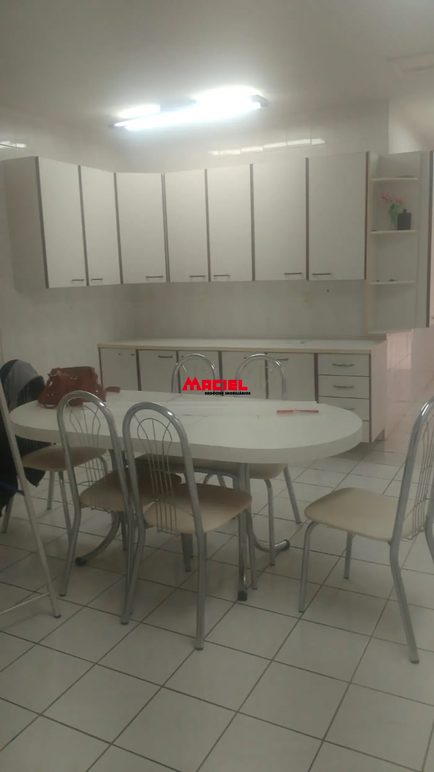 Alugar Casa / Padr&atilde;o em S&atilde;o Jos&eacute; dos Campos R$ 3.350,00 - Foto 9