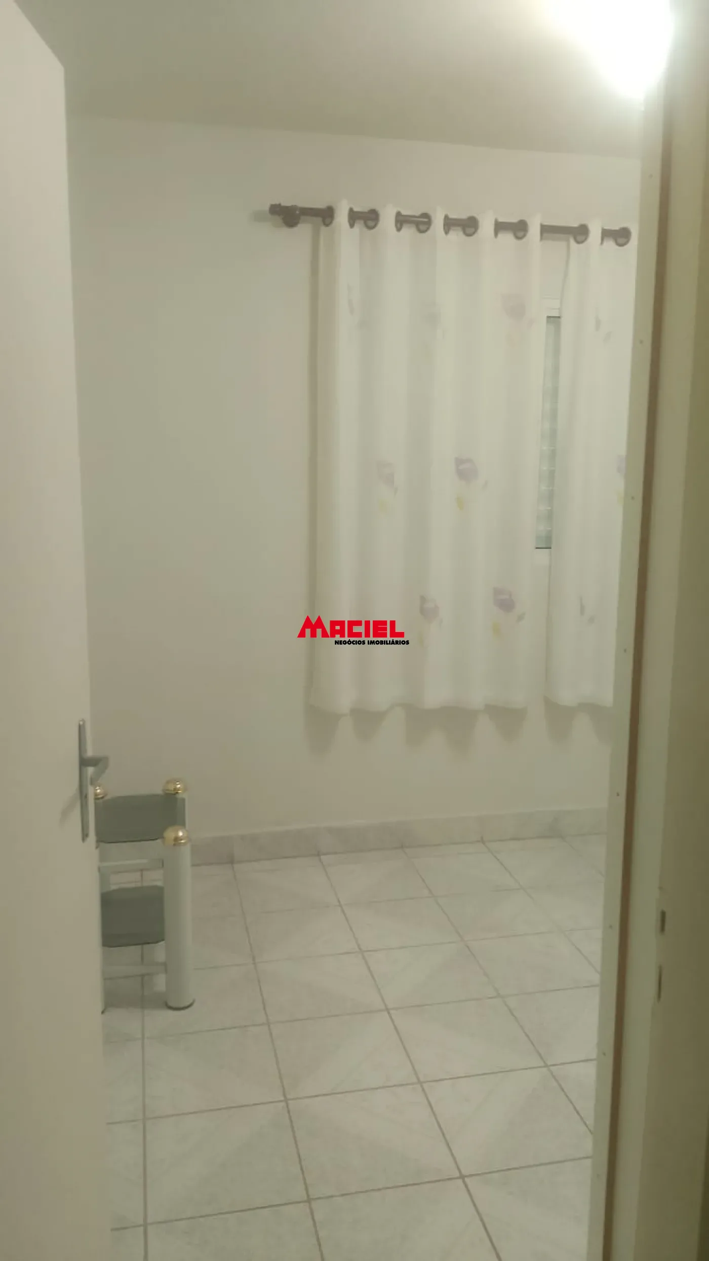 Alugar Casa / Padr&atilde;o em S&atilde;o Jos&eacute; dos Campos R$ 3.350,00 - Foto 15
