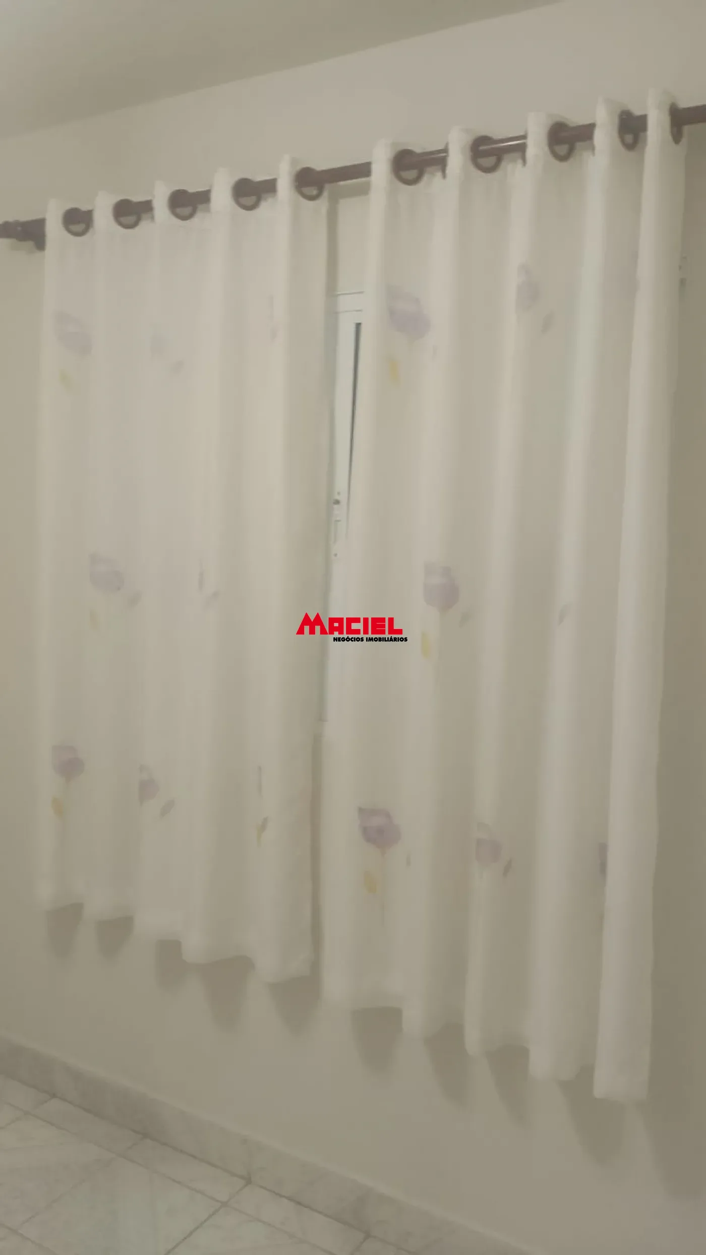Alugar Casa / Padr&atilde;o em S&atilde;o Jos&eacute; dos Campos R$ 3.350,00 - Foto 16