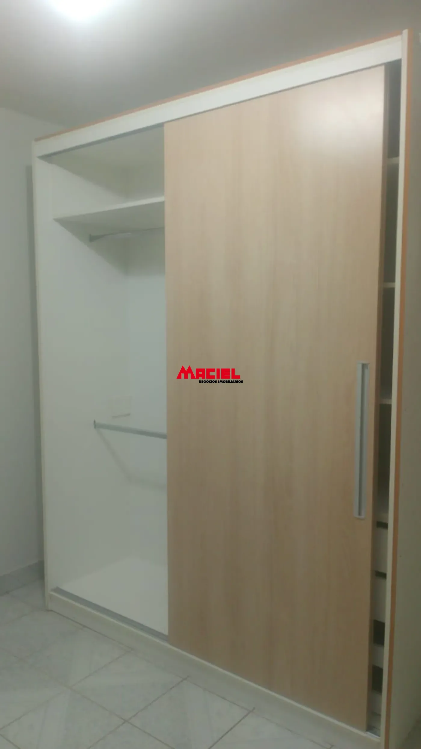 Alugar Casa / Padr&atilde;o em S&atilde;o Jos&eacute; dos Campos R$ 3.350,00 - Foto 18