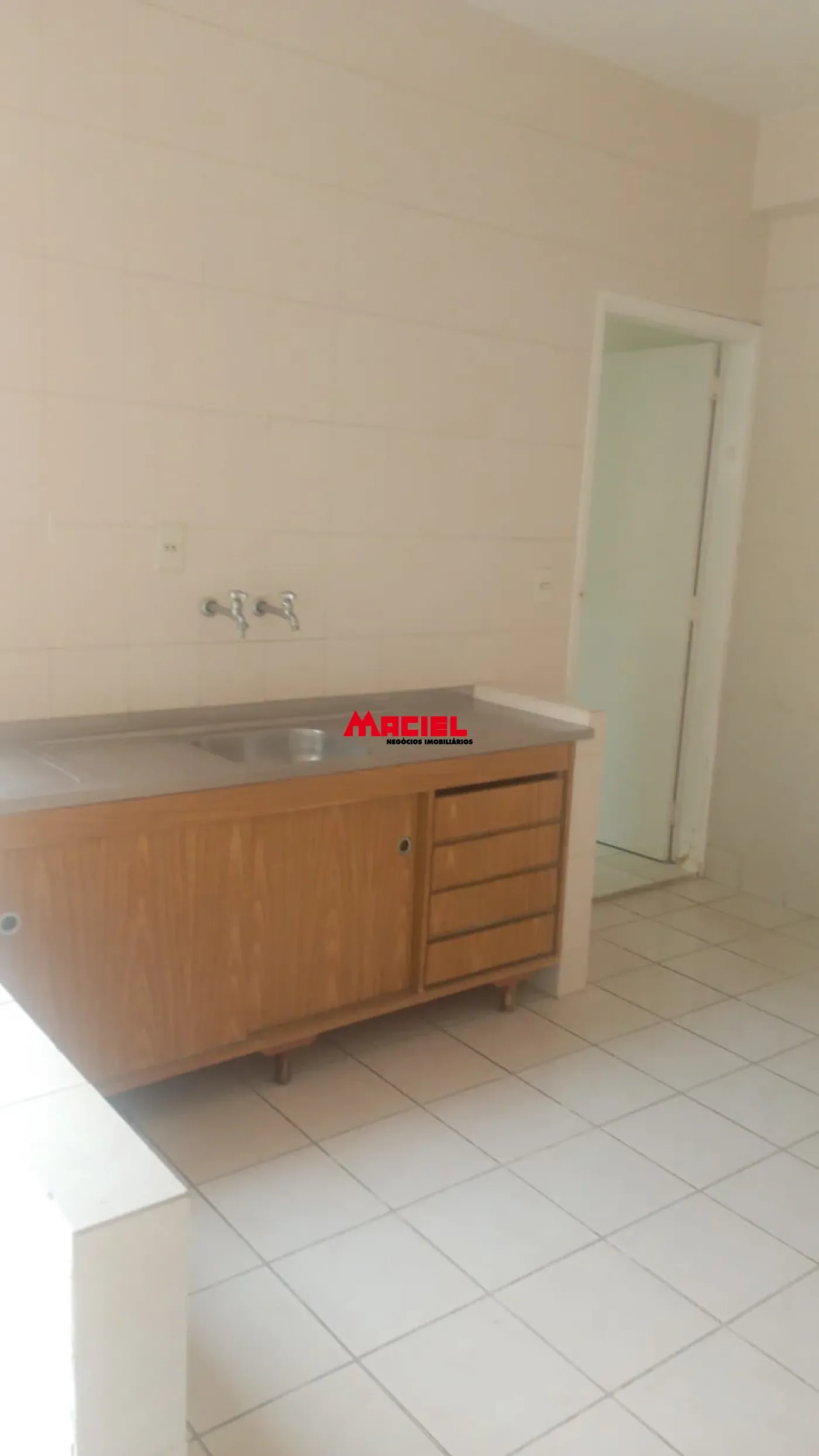 Alugar Casa / Padr&atilde;o em S&atilde;o Jos&eacute; dos Campos R$ 3.350,00 - Foto 31