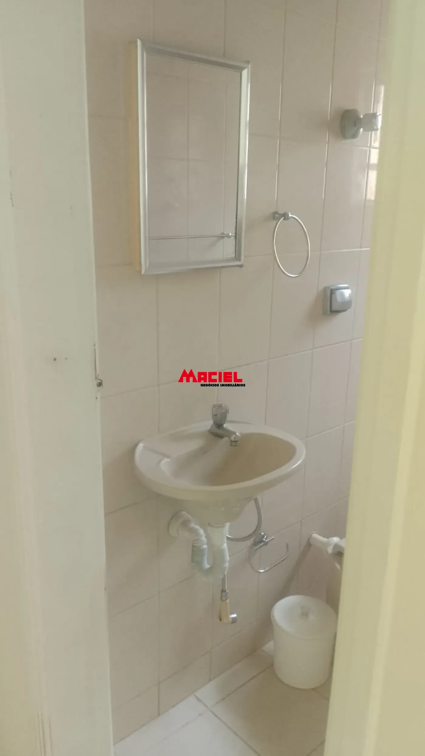 Alugar Casa / Padr&atilde;o em S&atilde;o Jos&eacute; dos Campos R$ 3.350,00 - Foto 38