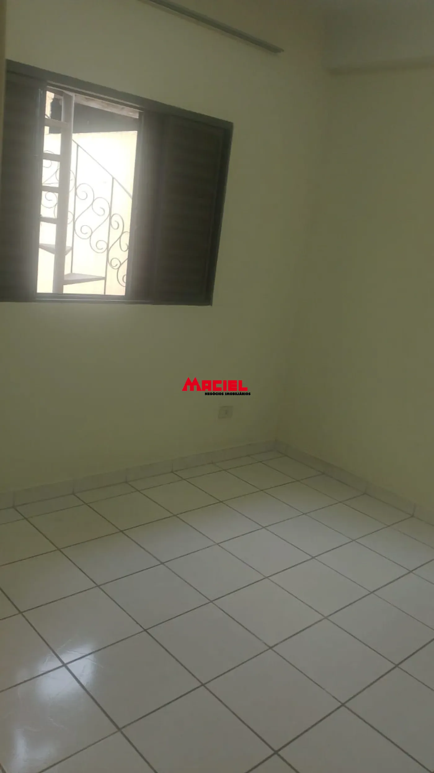Alugar Casa / Padr&atilde;o em S&atilde;o Jos&eacute; dos Campos R$ 3.350,00 - Foto 41