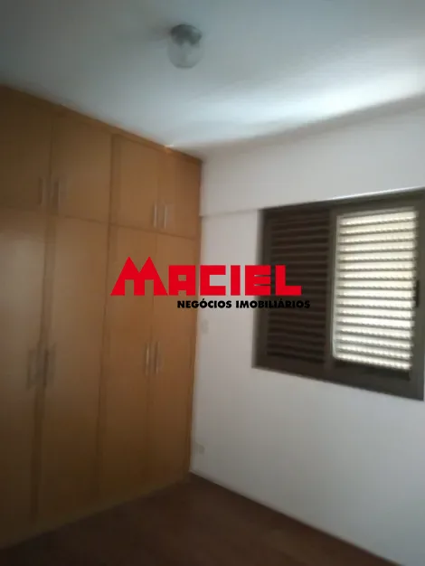 Alugar Apartamento / Padr&atilde;o em S&atilde;o Jos&eacute; dos Campos R$ 2.500,00 - Foto 4
