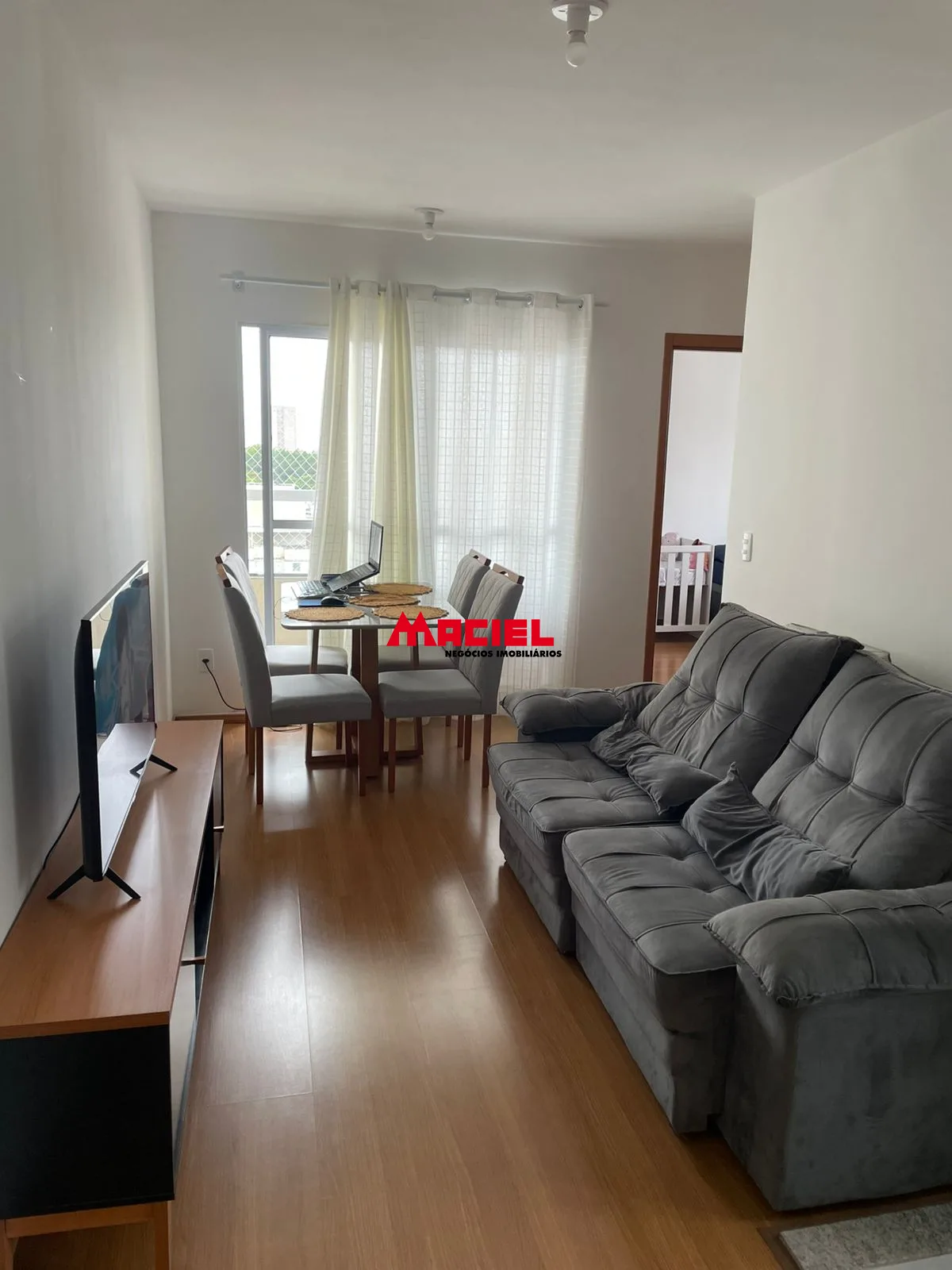 Alugar Apartamento / Padr&atilde;o em S&atilde;o Jos&eacute; dos Campos R$ 1.900,00 - Foto 1