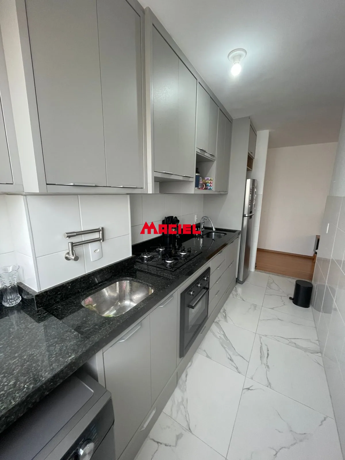 Alugar Apartamento / Padr&atilde;o em S&atilde;o Jos&eacute; dos Campos R$ 1.900,00 - Foto 8