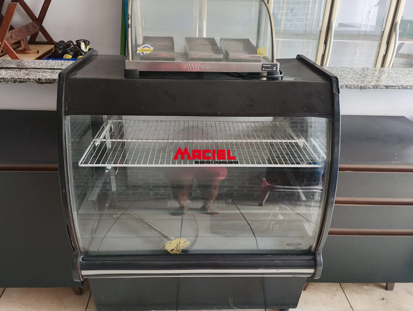 Alugar Comercial / Ponto Comercial em S&atilde;o Jos&eacute; dos Campos R$ 1.500,00 - Foto 2