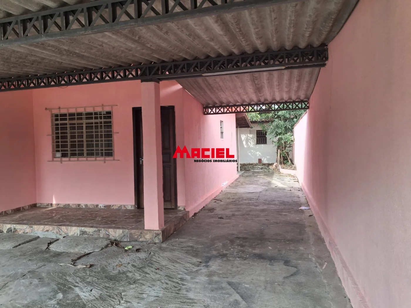 Alugar Casa / Padr&atilde;o em S&atilde;o Jos&eacute; dos Campos R$ 3.000,00 - Foto 1