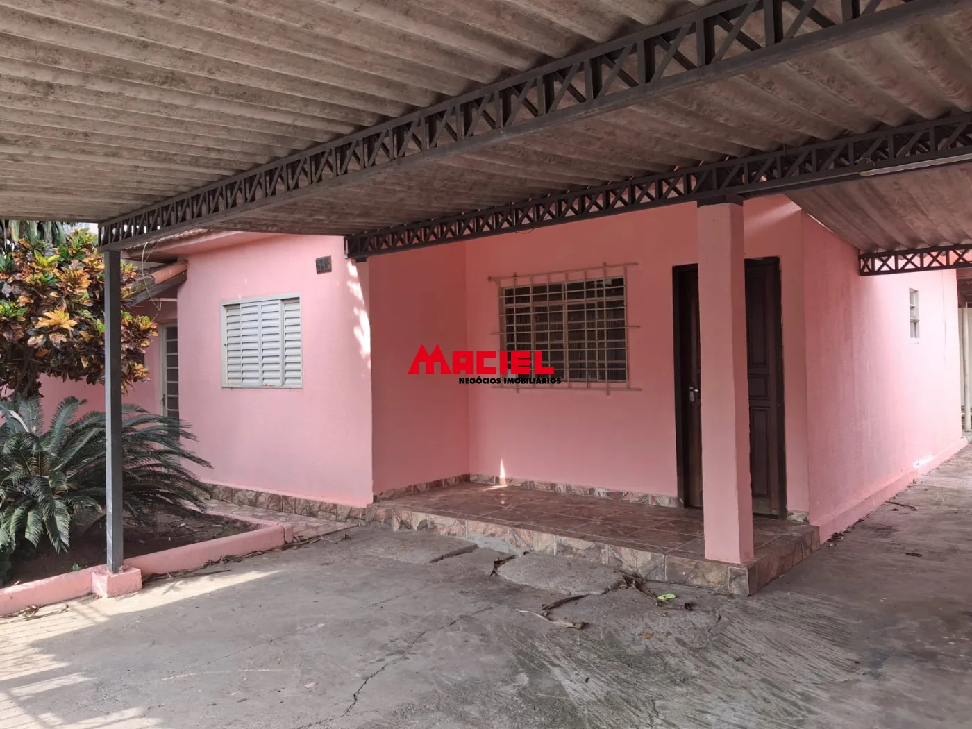 Alugar Casa / Padr&atilde;o em S&atilde;o Jos&eacute; dos Campos R$ 3.000,00 - Foto 3