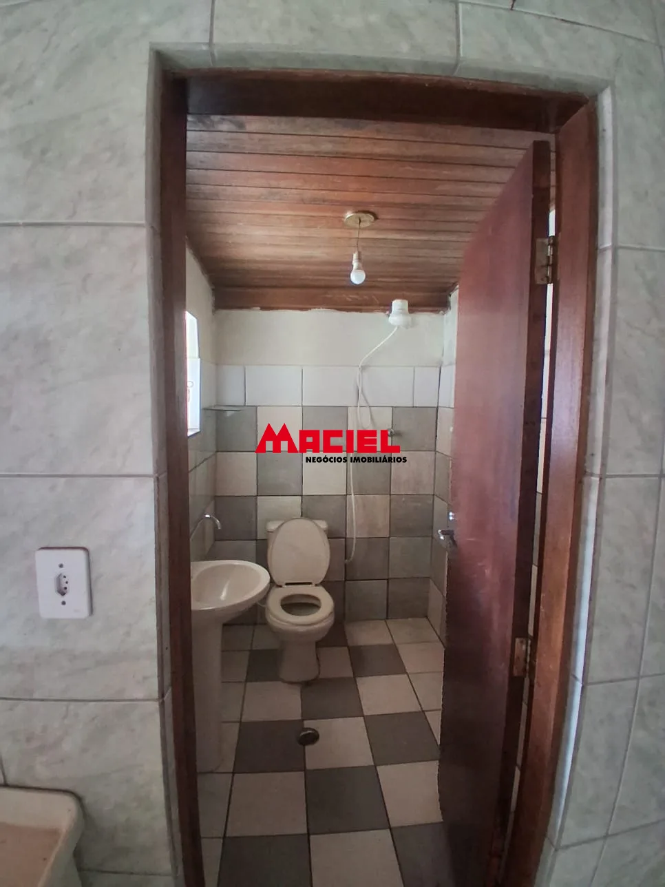 Alugar Casa / Padr&atilde;o em S&atilde;o Jos&eacute; dos Campos R$ 3.000,00 - Foto 15