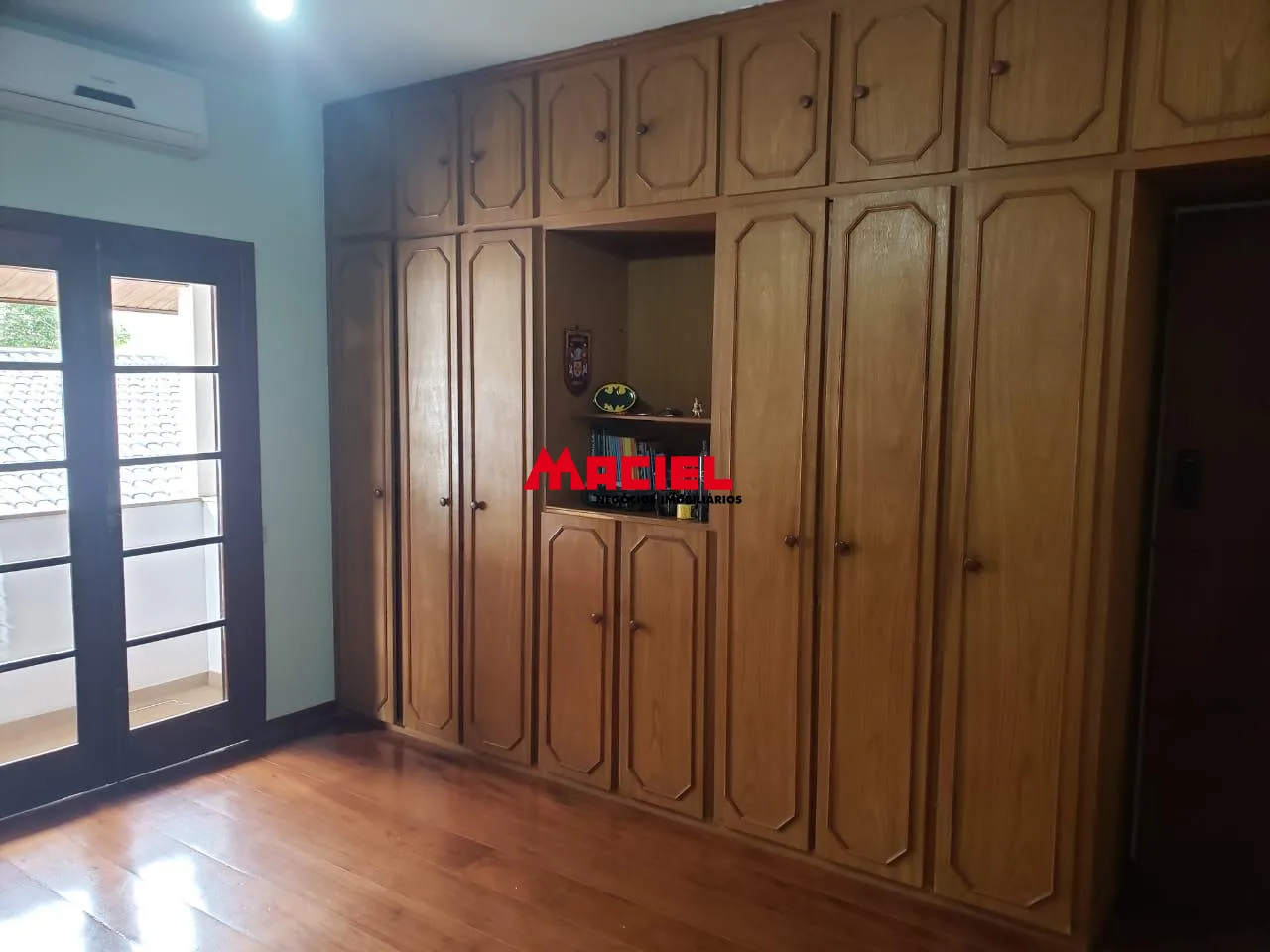 Comprar Casa / Sobrado em S&atilde;o Jos&eacute; dos Campos R$ 1.480.000,00 - Foto 8