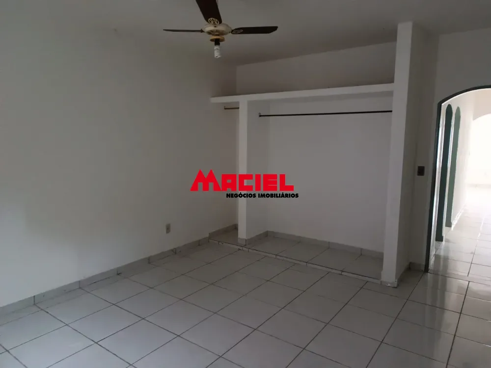 Alugar Casa / Padr&atilde;o em S&atilde;o Jos&eacute; dos Campos R$ 3.500,00 - Foto 10