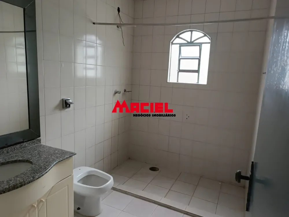 Alugar Casa / Padr&atilde;o em S&atilde;o Jos&eacute; dos Campos R$ 3.500,00 - Foto 9