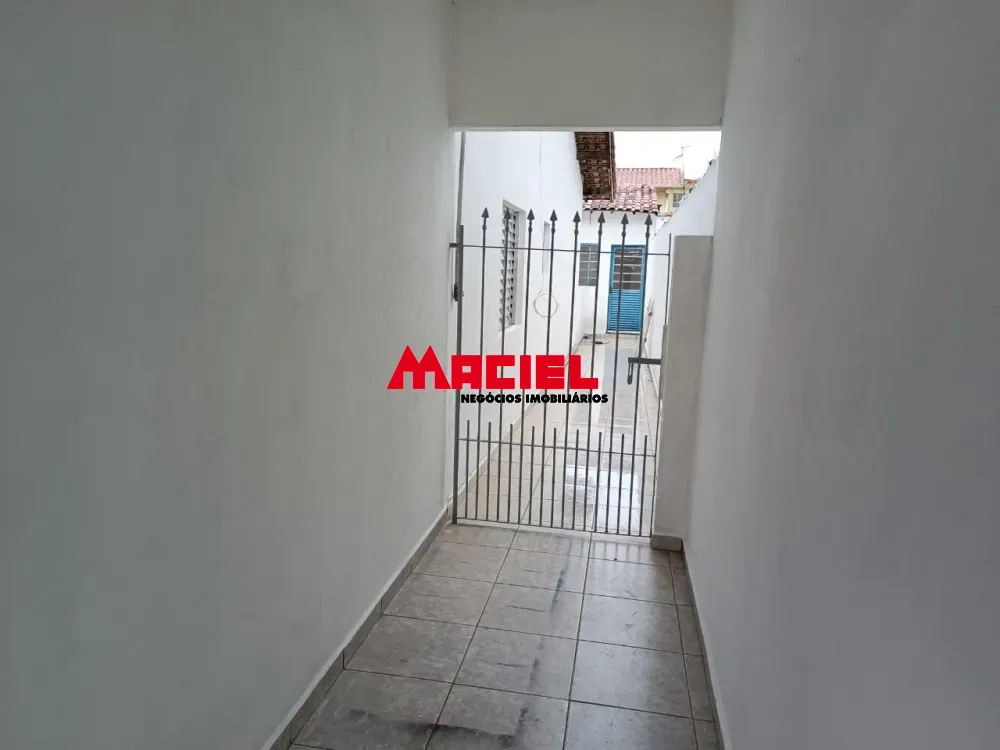 Alugar Casa / Padr&atilde;o em S&atilde;o Jos&eacute; dos Campos R$ 3.500,00 - Foto 13