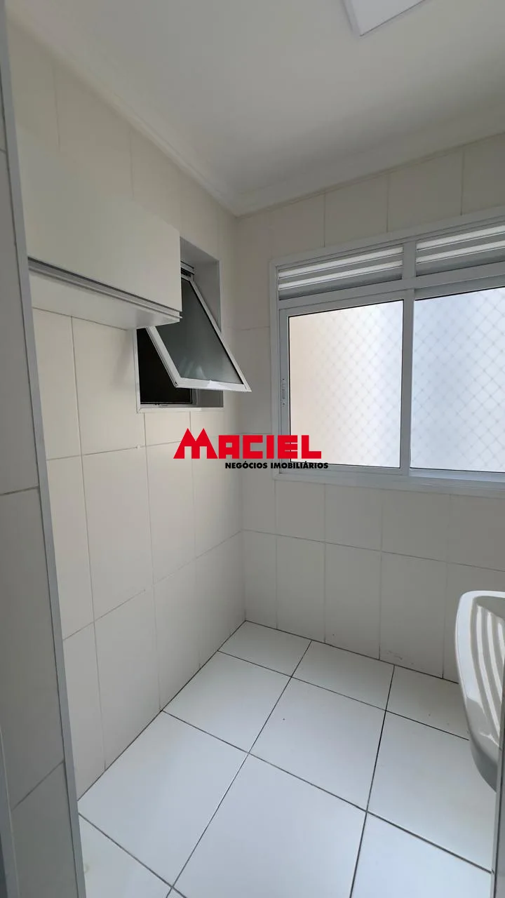 Alugar Apartamento / Padr&atilde;o em S&atilde;o Jos&eacute; dos Campos R$ 1.700,00 - Foto 14