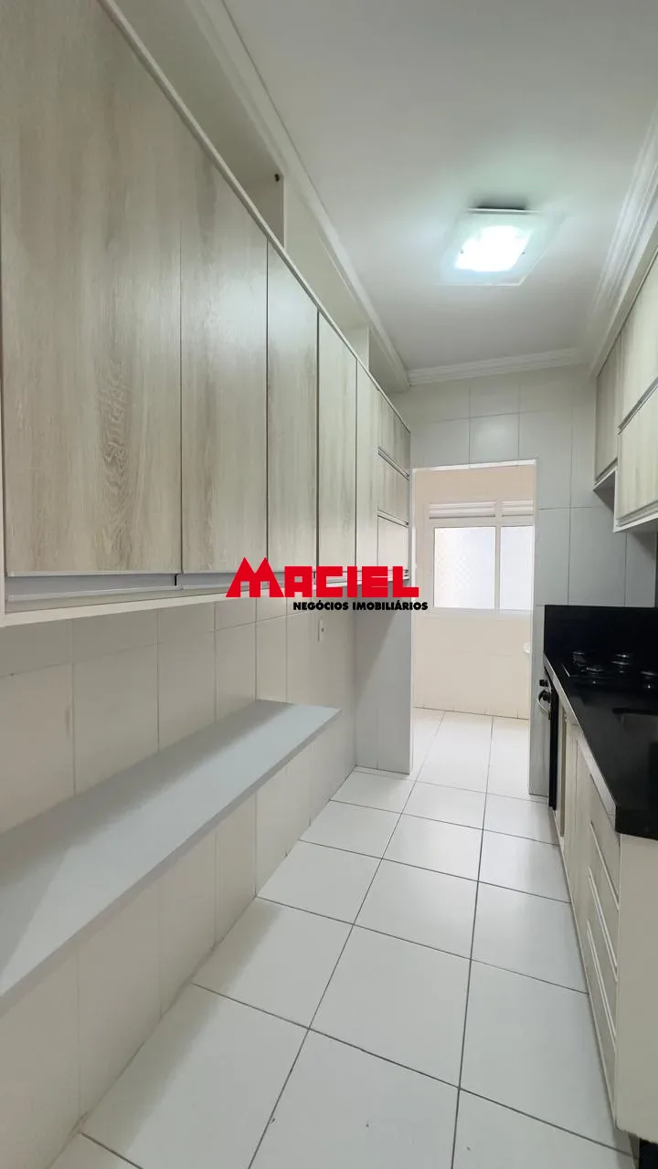 Alugar Apartamento / Padr&atilde;o em S&atilde;o Jos&eacute; dos Campos R$ 3.000,00 - Foto 8