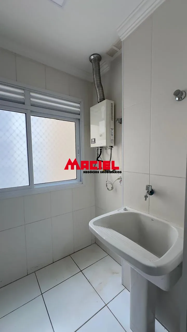 Alugar Apartamento / Padr&atilde;o em S&atilde;o Jos&eacute; dos Campos R$ 3.000,00 - Foto 17