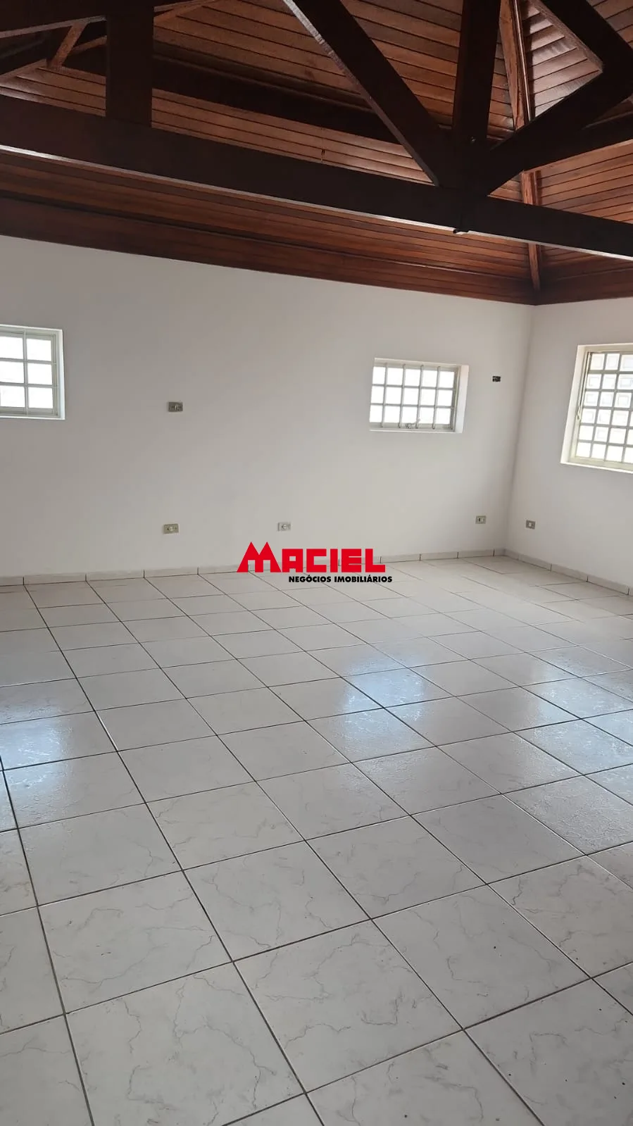 Alugar Casa / Sobrado em S&atilde;o Jos&eacute; dos Campos R$ 4.600,00 - Foto 7