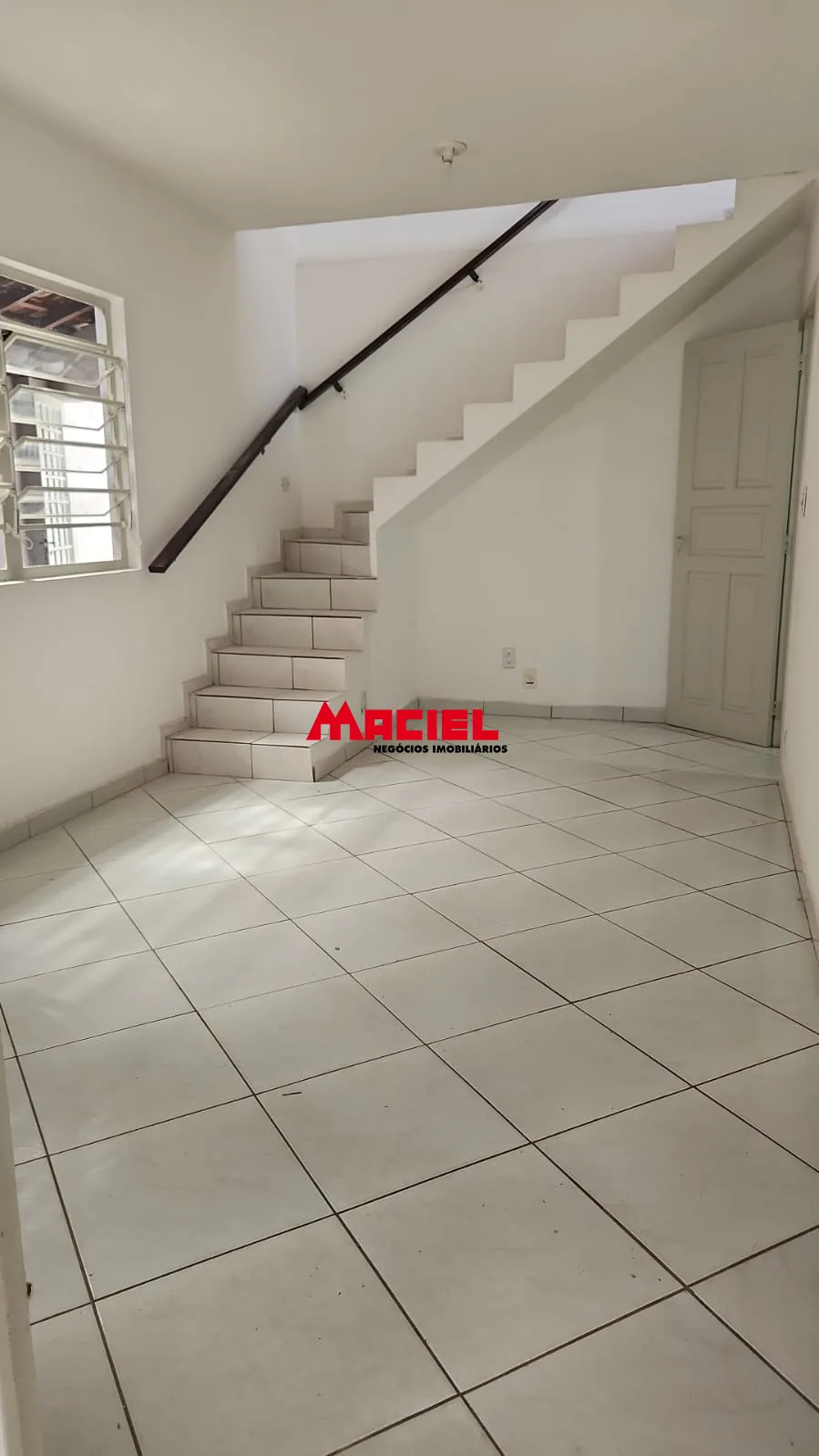 Alugar Casa / Sobrado em S&atilde;o Jos&eacute; dos Campos R$ 4.600,00 - Foto 1