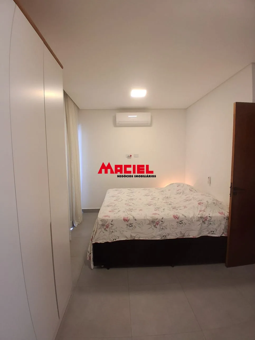 Comprar Casa / Sobrado em S&atilde;o Jos&eacute; dos Campos R$ 950.000,00 - Foto 27