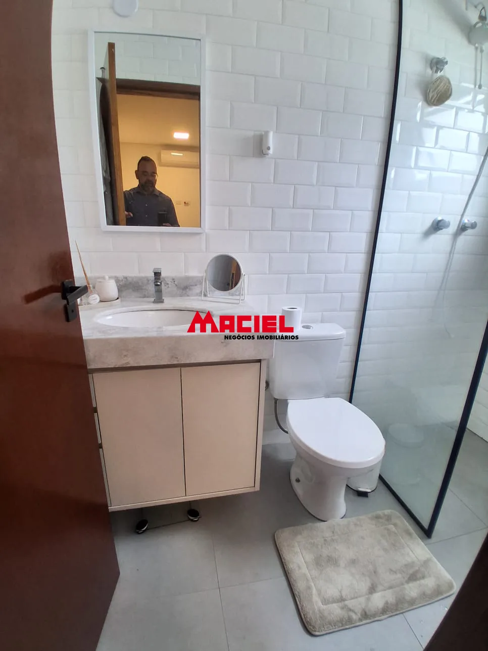 Comprar Casa / Sobrado em S&atilde;o Jos&eacute; dos Campos R$ 950.000,00 - Foto 29