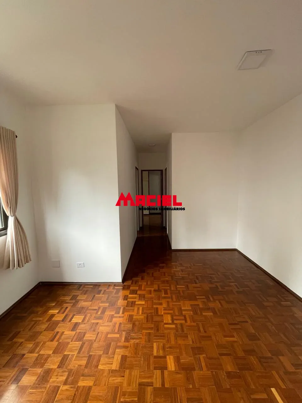 Alugar Apartamento / Padr&atilde;o em S&atilde;o Jos&eacute; dos Campos R$ 2.800,00 - Foto 11