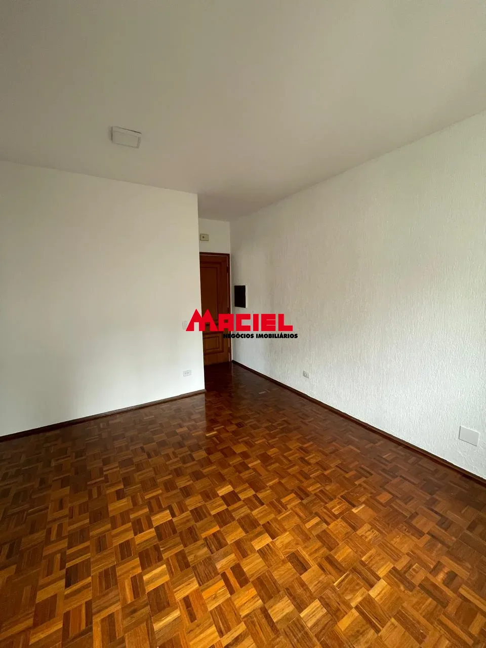 Alugar Apartamento / Padr&atilde;o em S&atilde;o Jos&eacute; dos Campos R$ 2.800,00 - Foto 12