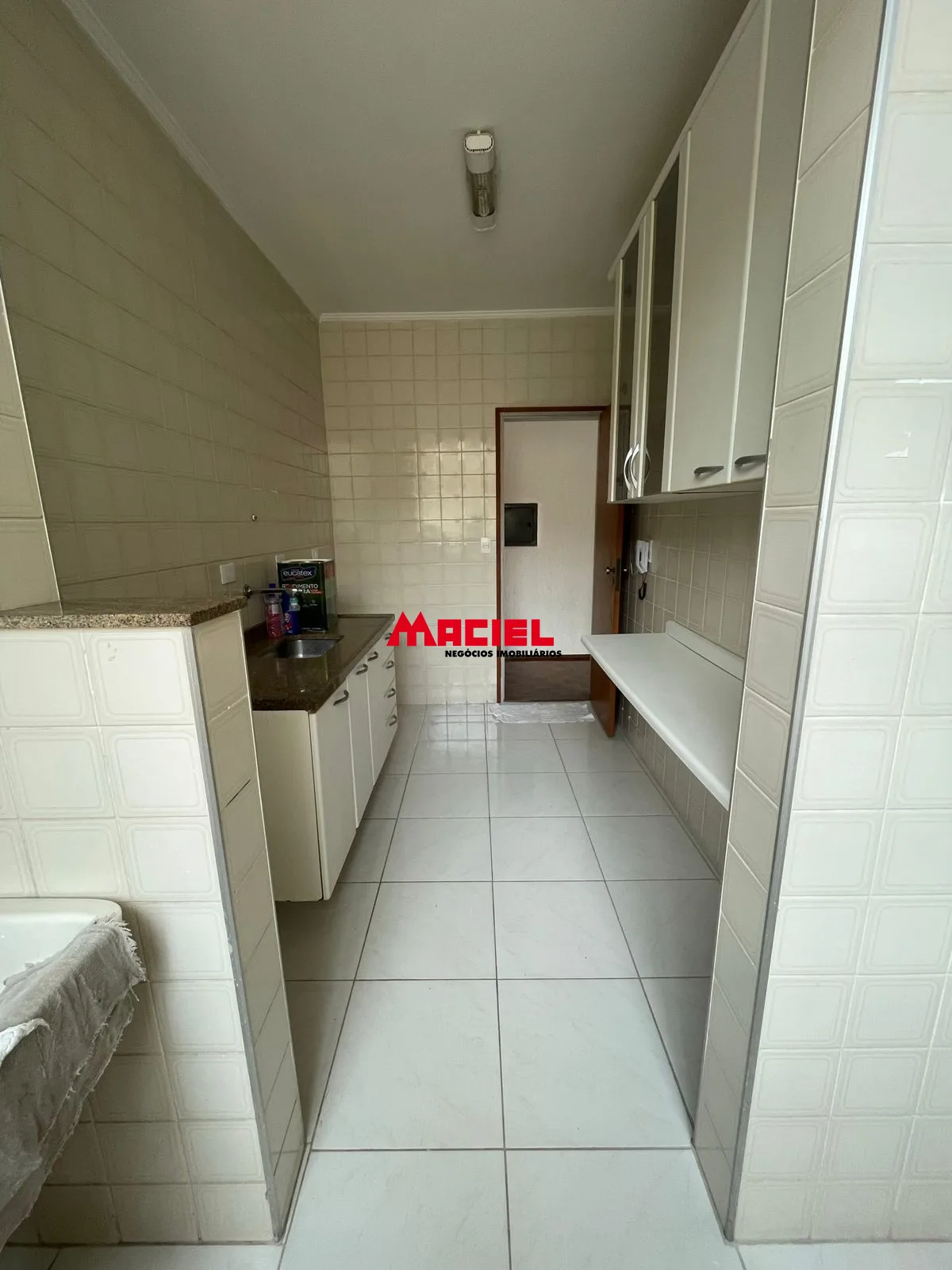 Alugar Apartamento / Padr&atilde;o em S&atilde;o Jos&eacute; dos Campos R$ 1.650,00 - Foto 8