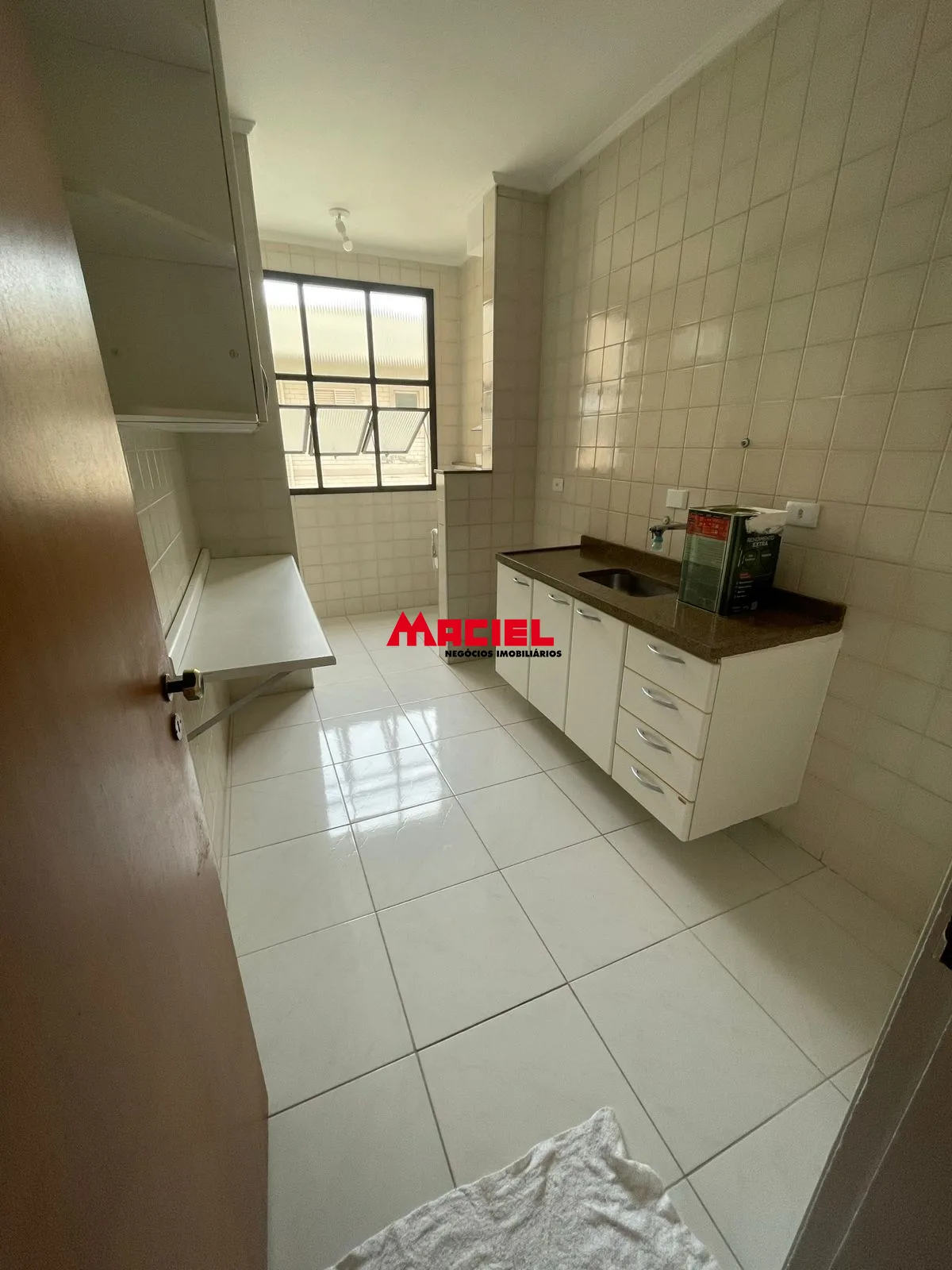 Alugar Apartamento / Padr&atilde;o em S&atilde;o Jos&eacute; dos Campos R$ 1.650,00 - Foto 10