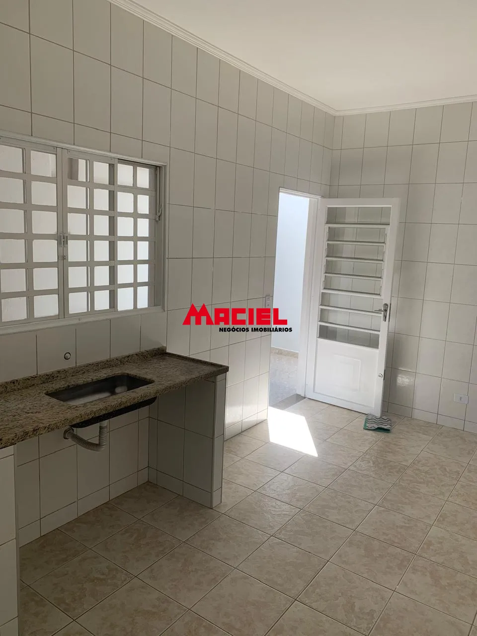 Alugar Casa / Padr&atilde;o em S&atilde;o Jos&eacute; dos Campos R$ 3.100,00 - Foto 6