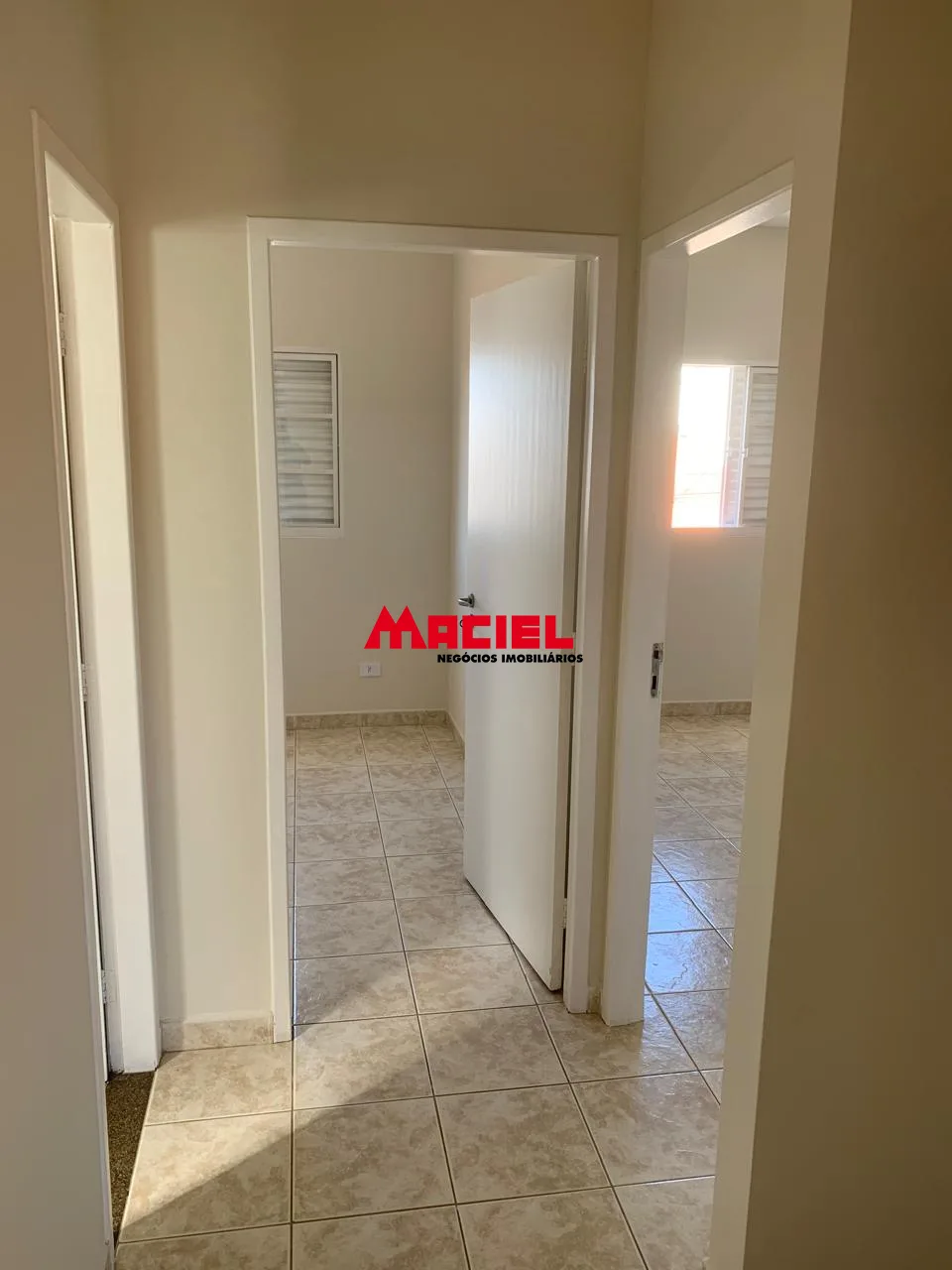 Alugar Casa / Padr&atilde;o em S&atilde;o Jos&eacute; dos Campos R$ 3.100,00 - Foto 14