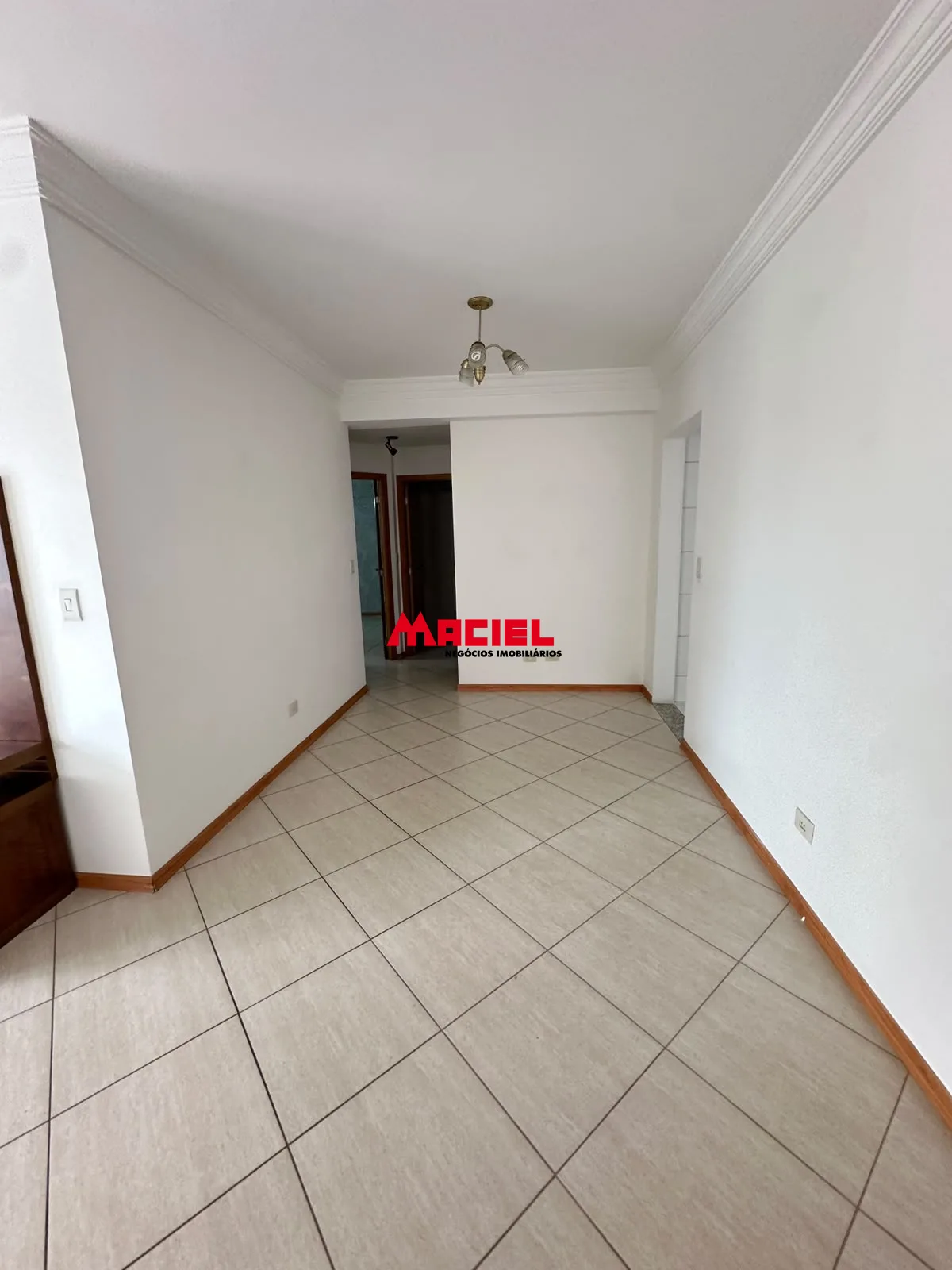 Alugar Apartamento / Padr&atilde;o em S&atilde;o Jos&eacute; dos Campos R$ 2.800,00 - Foto 3
