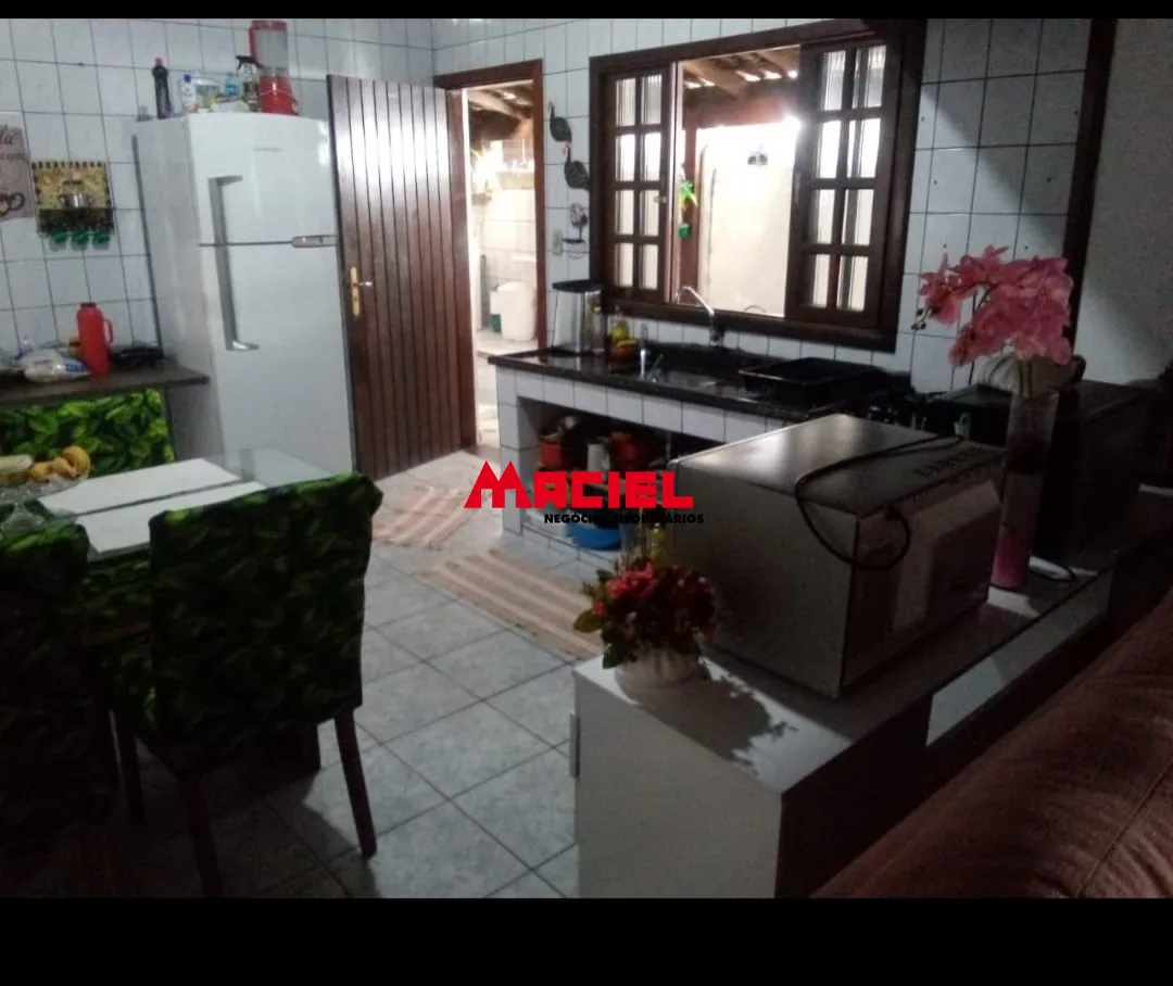 Comprar Casa / Padr&atilde;o em Caraguatatuba R$ 300.000,00 - Foto 4