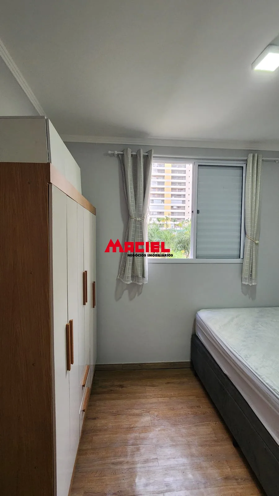 Alugar Apartamento / Padr&atilde;o em S&atilde;o Jos&eacute; dos Campos R$ 3.000,00 - Foto 31