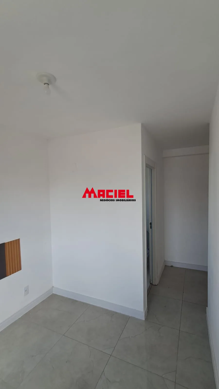 Alugar Apartamento / Padr&atilde;o em S&atilde;o Jos&eacute; dos Campos R$ 2.500,00 - Foto 3