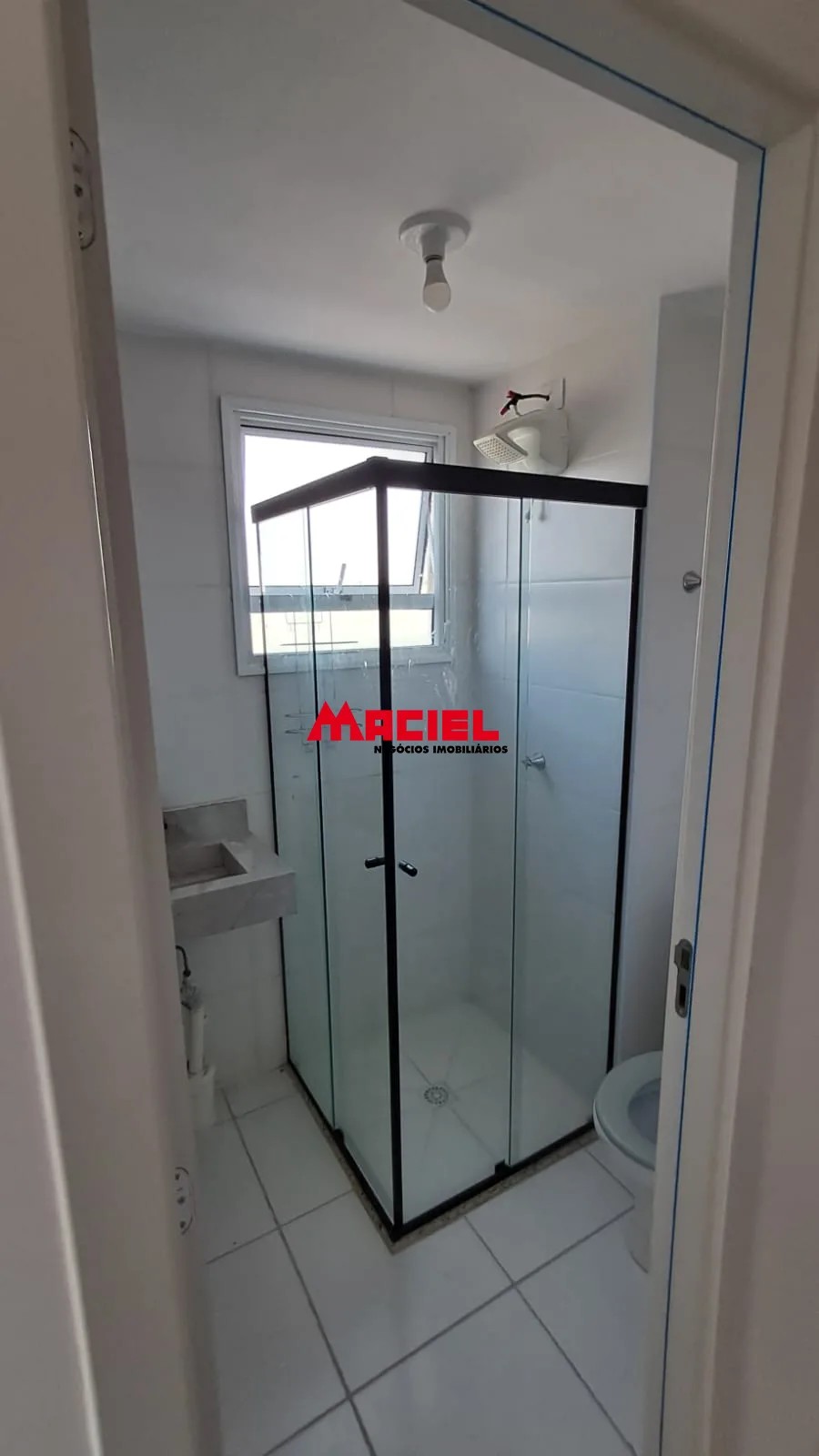 Alugar Apartamento / Padr&atilde;o em S&atilde;o Jos&eacute; dos Campos R$ 2.500,00 - Foto 8