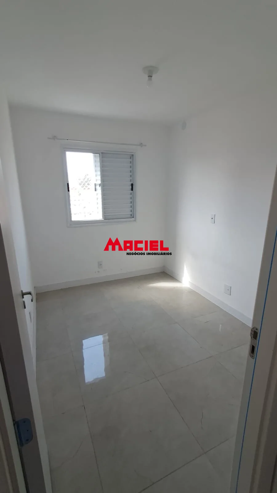 Alugar Apartamento / Padr&atilde;o em S&atilde;o Jos&eacute; dos Campos R$ 2.500,00 - Foto 14