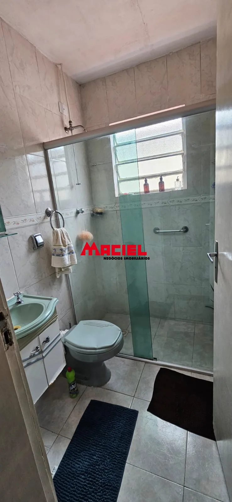 Comprar Casa / Padr&atilde;o em S&atilde;o Jos&eacute; dos Campos R$ 800.000,00 - Foto 17