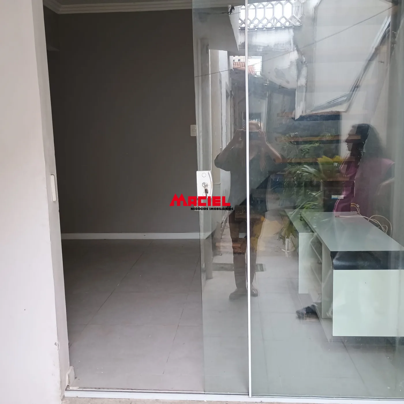 Alugar Casa / Padr&atilde;o em S&atilde;o Jos&eacute; dos Campos R$ 3.000,00 - Foto 1
