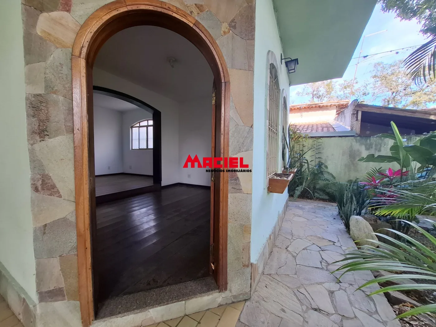 Alugar Casa / Sobrado em S&atilde;o Jos&eacute; dos Campos R$ 8.900,00 - Foto 5