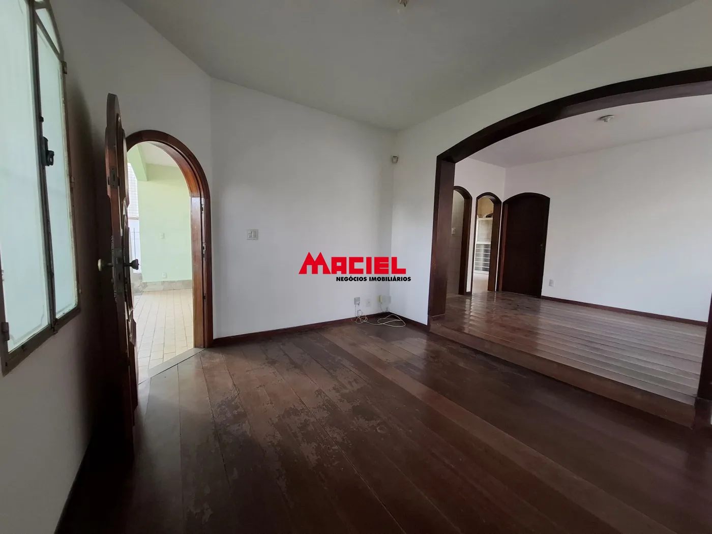 Alugar Casa / Sobrado em S&atilde;o Jos&eacute; dos Campos R$ 8.900,00 - Foto 9