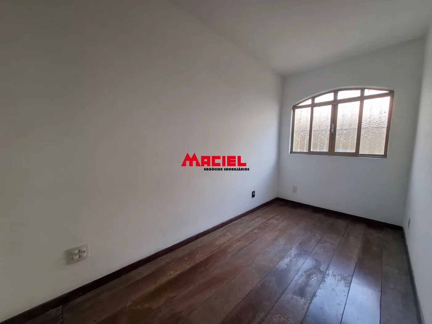 Alugar Casa / Sobrado em S&atilde;o Jos&eacute; dos Campos R$ 8.900,00 - Foto 13