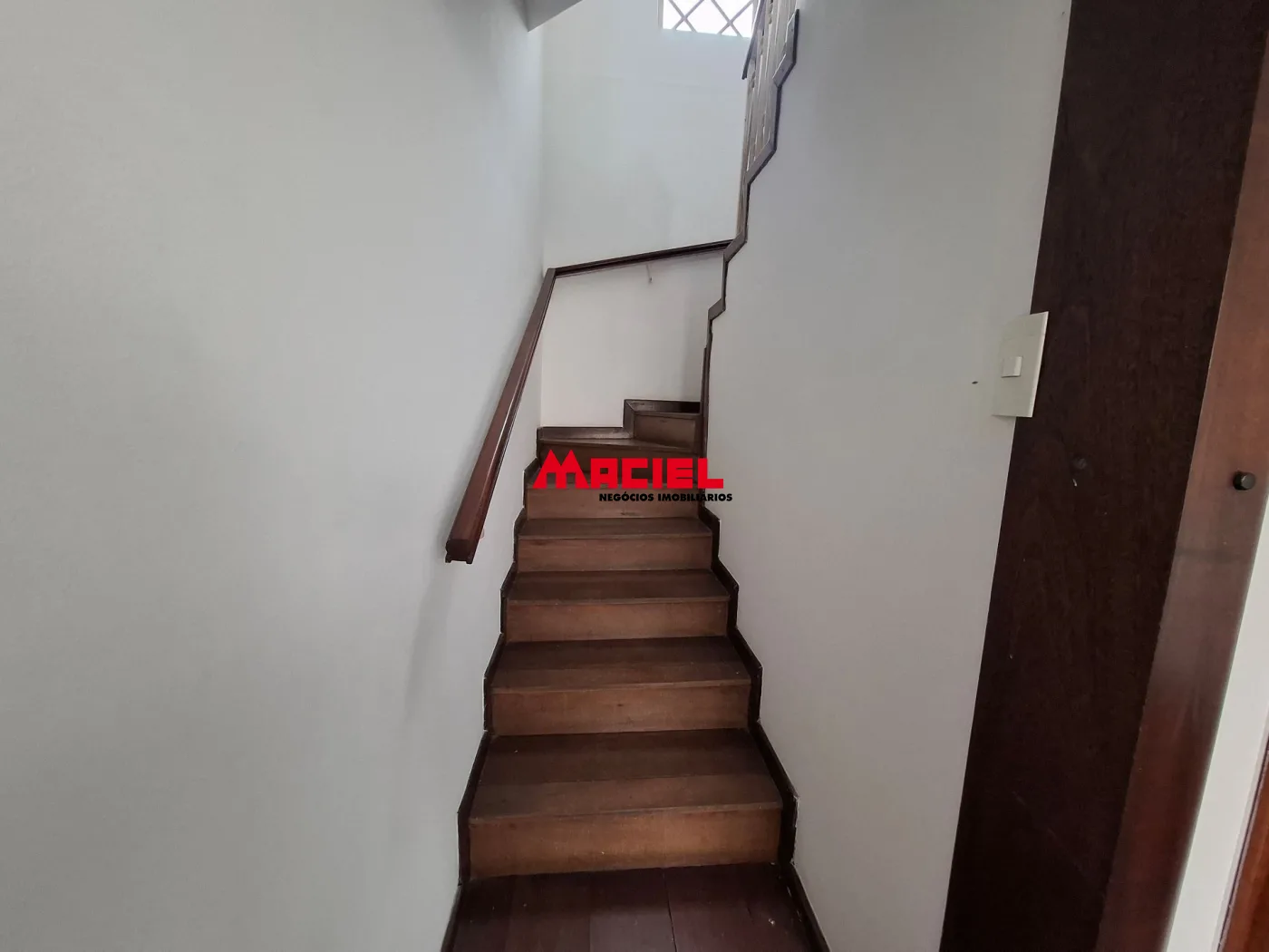 Alugar Casa / Sobrado em S&atilde;o Jos&eacute; dos Campos R$ 8.900,00 - Foto 27