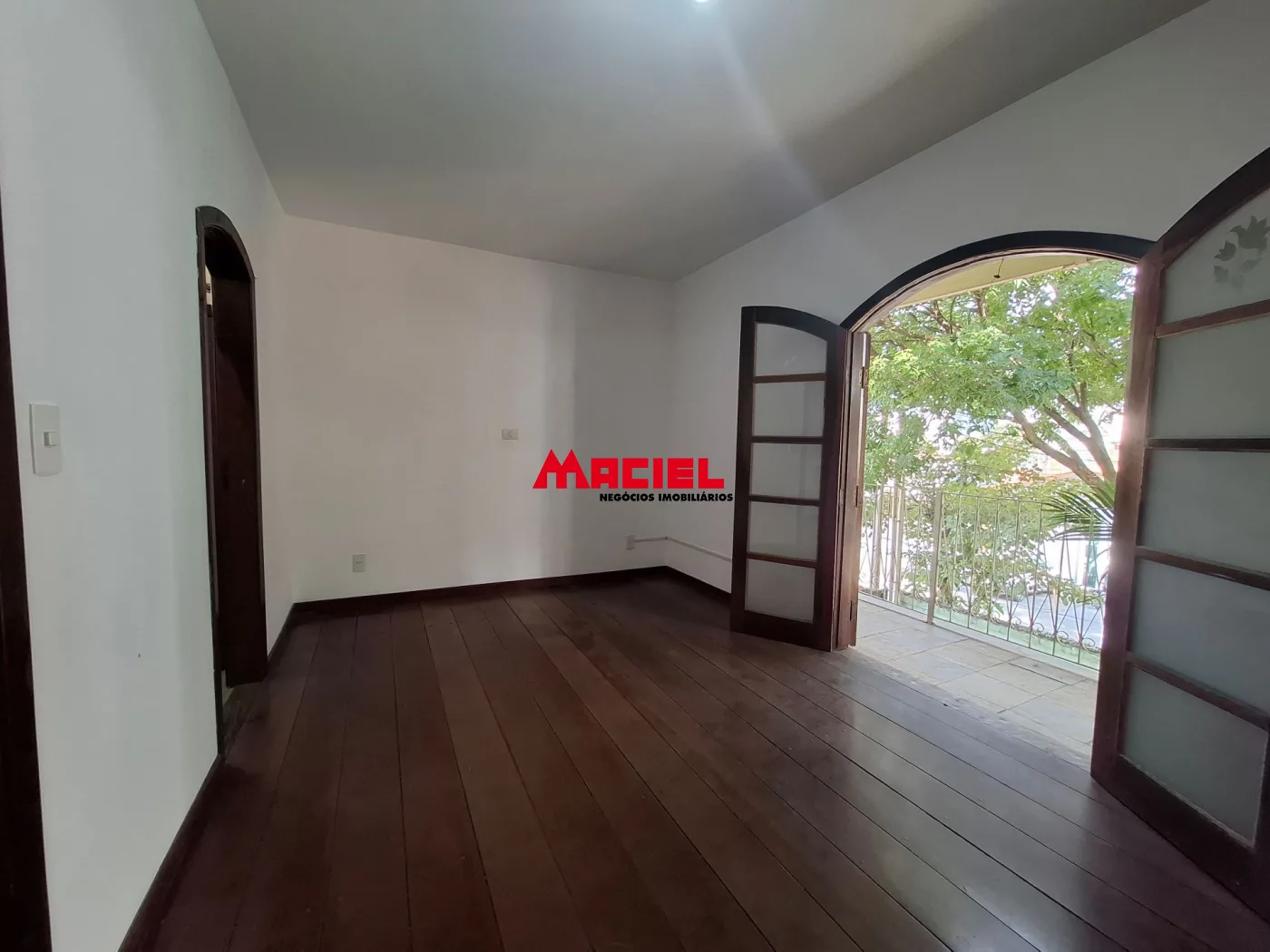 Alugar Casa / Sobrado em S&atilde;o Jos&eacute; dos Campos R$ 8.900,00 - Foto 33