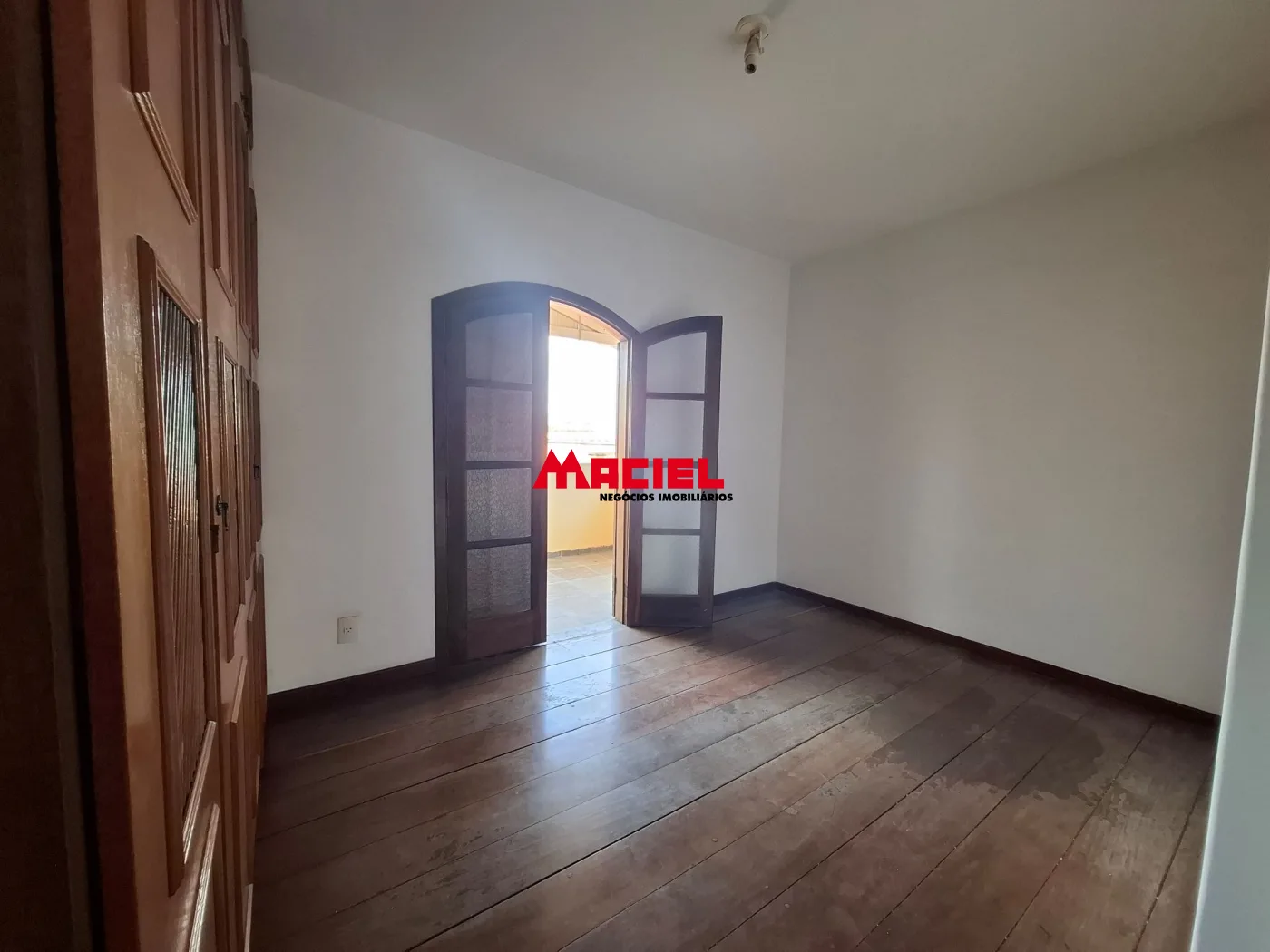 Alugar Casa / Sobrado em S&atilde;o Jos&eacute; dos Campos R$ 8.900,00 - Foto 38