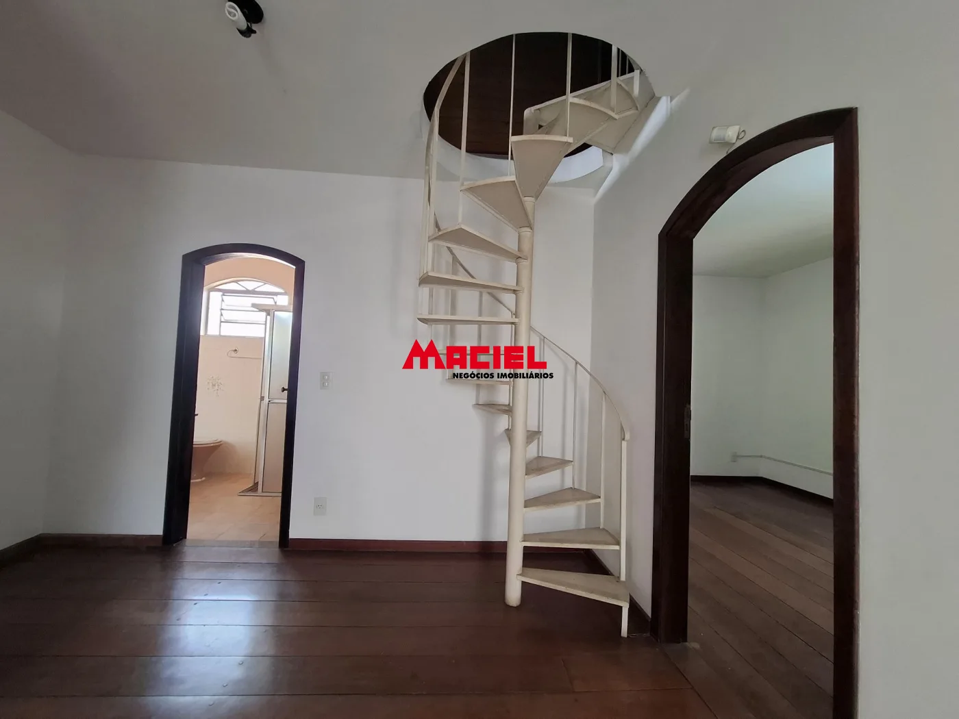 Alugar Casa / Sobrado em S&atilde;o Jos&eacute; dos Campos R$ 8.900,00 - Foto 44