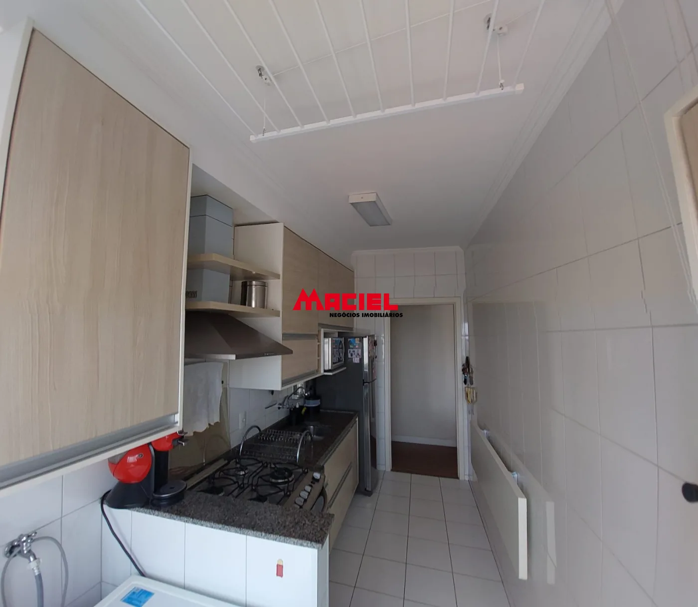 Alugar Apartamento / Padr&atilde;o em S&atilde;o Jos&eacute; dos Campos R$ 2.600,00 - Foto 3